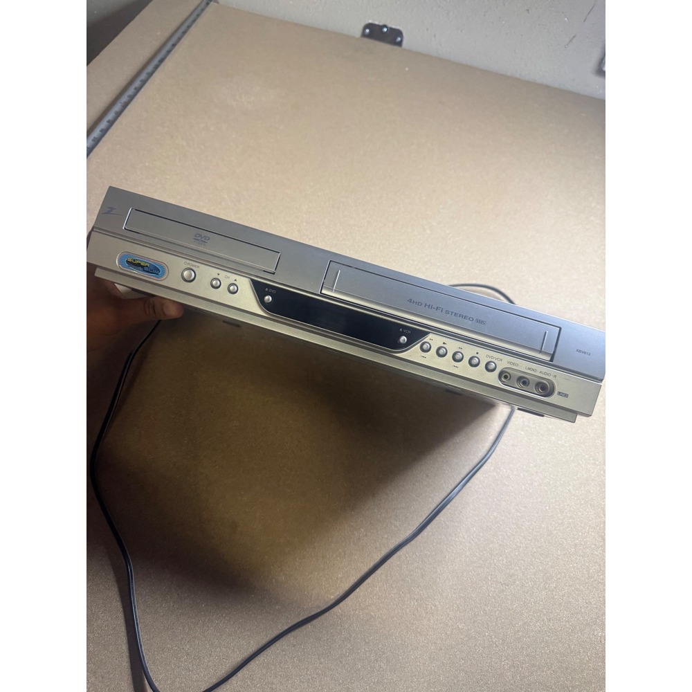 Zenith XBV613 Super Slim DVD VCR Combo Player 4-Head Hi-Fi Stereo Silver Remote
